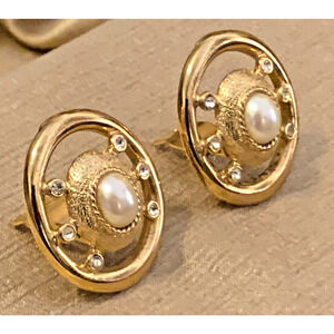 VTG Paolo Gucci Italy Earrings Pearl Cabochon MCM w/ Faux Diamond Gold Accents